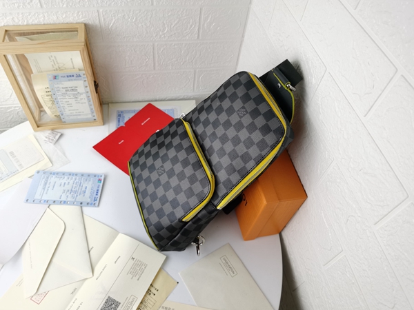 ルイヴィトンバッグ正面デザイン